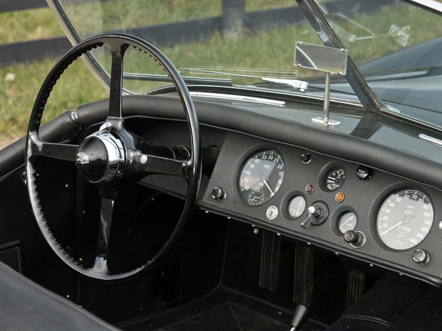  Jaguar XK120 M Roadster 1951 года  (фото 16 из 16)